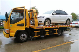 兴山区附近拖车救援24小时服务热线